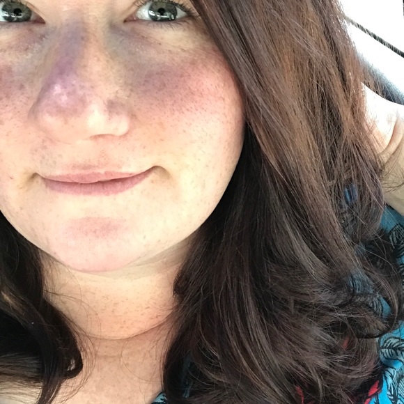 Meet your Posher, Amber - Picture 1 of 1